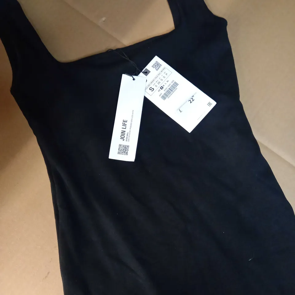 ZARA BLACK FORM FITTING MIDI DRESS - SMALL