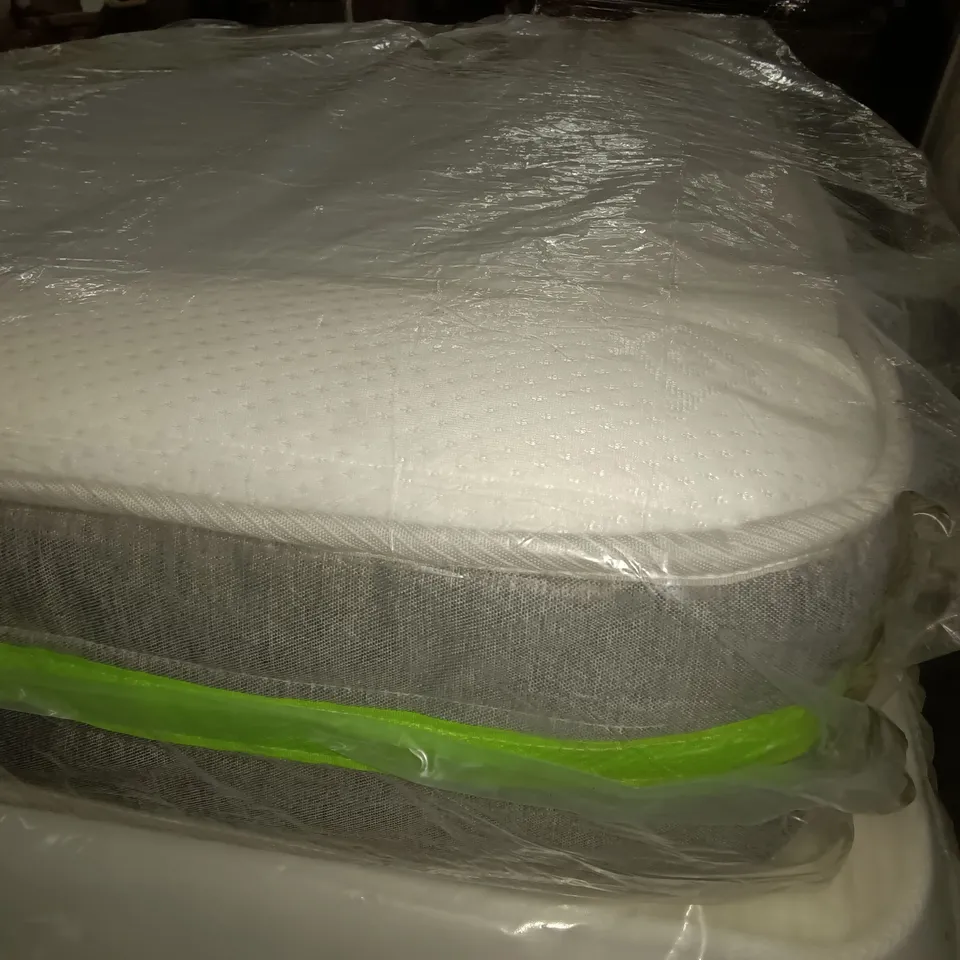 BAGGED HYBRID MEMORY FIBRE FOAM OPEN COIL MATTRESS - APPROX 135X190CM