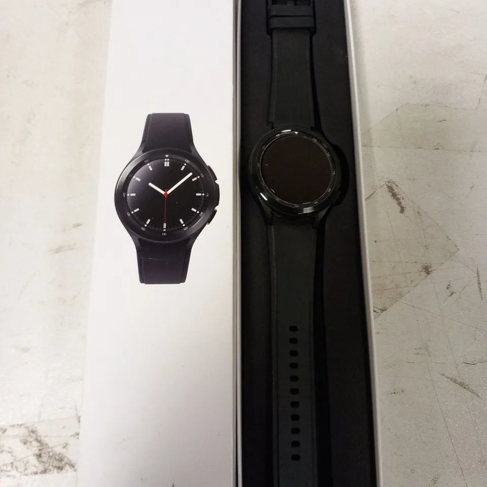 BOXED SAMSUNG GALAXY WATCH 4 CLASSIC WRIST WATCH