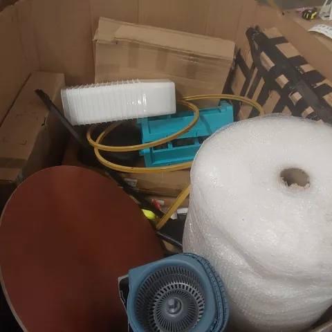 PALLET CONTAINING A VERY LARGE QUANTITY OF ASSORTED CONSUMER PRODUCTS INCLUDING: BUBBLE WRAP, COFFEE TABLE PARTS ECT
