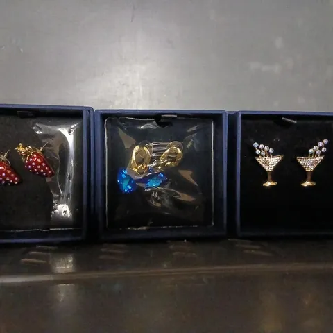 APPROXIMATELY 10 ASSORTED BUTLER AND WILSON JEWELLERY PRODUCTS TO INCLUDE;