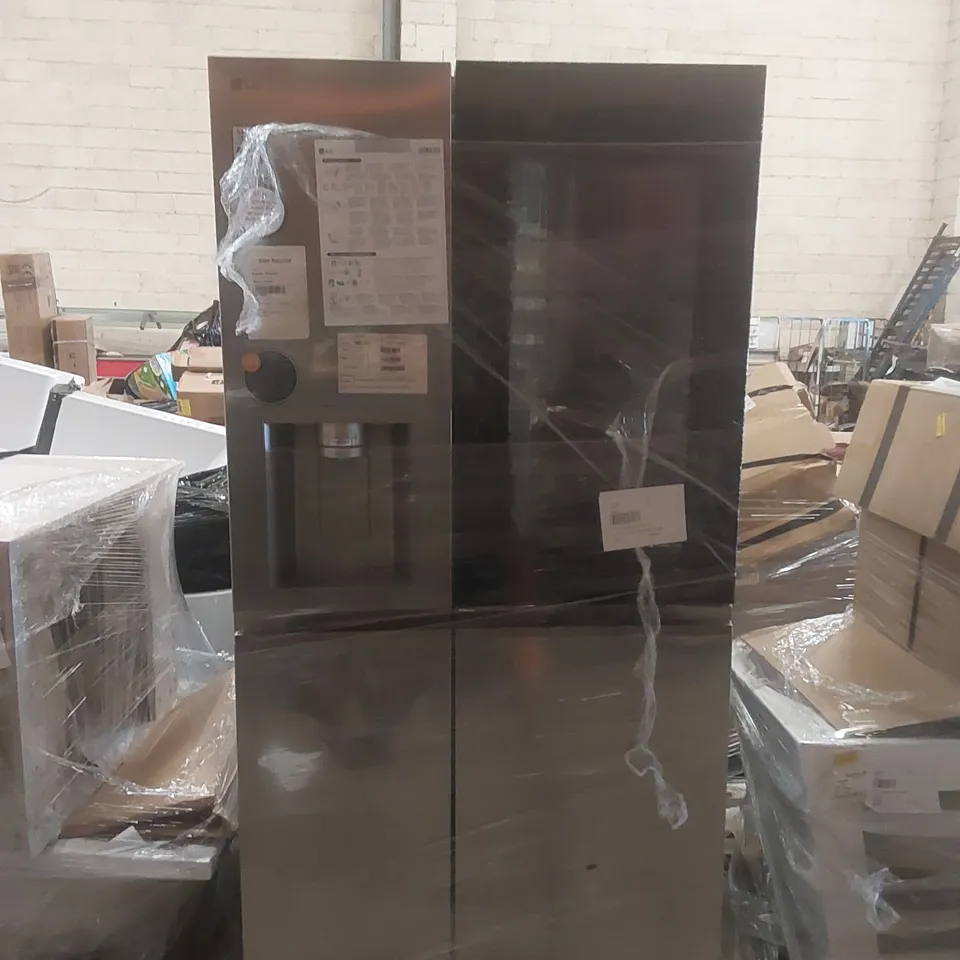 LG INSTAVIEW 628 LITRE SIDE-BY-SIDE AMERICAN FRIDGE FREEZER - BRUSHED STEEL - SMASHED DOOR