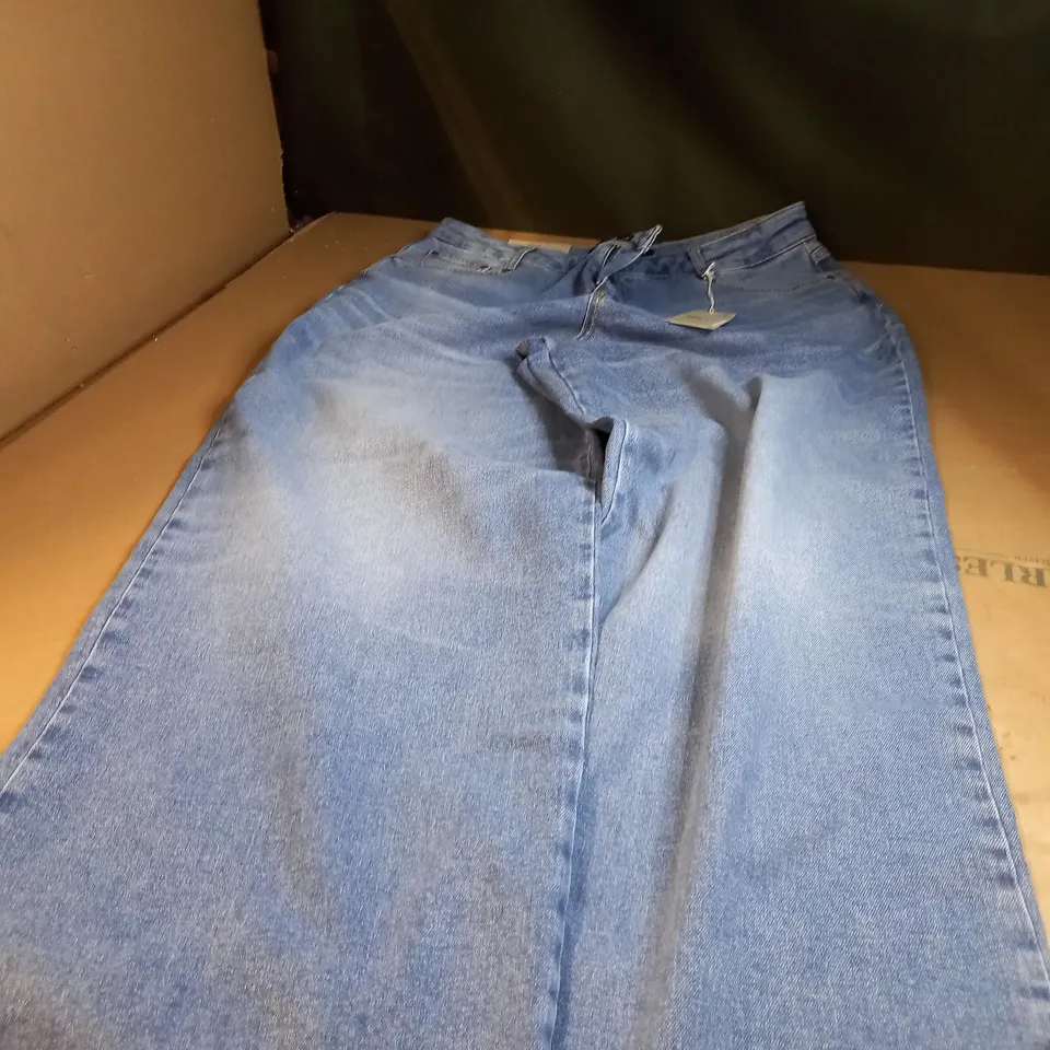 PAIR OF LOW RISE WIDE LEG JEANS SIZE 12R