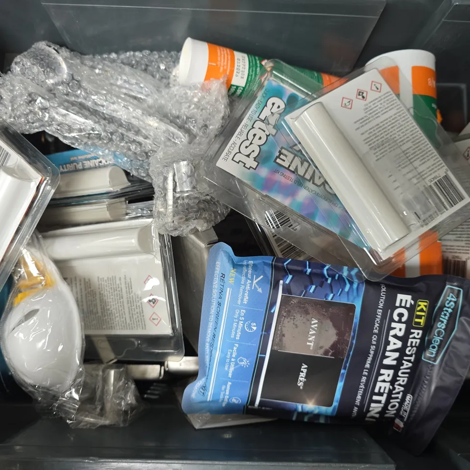 APPROXIMATELY 12 ASSORTED HOUSEHOLD ITEMS TO INCLUDE EZTEST DRUG TESTERS, ALLUSE RECIPROCATING SAW BLADES, REPAIR CARE WOOD REPAIR COMPOUND, ETC