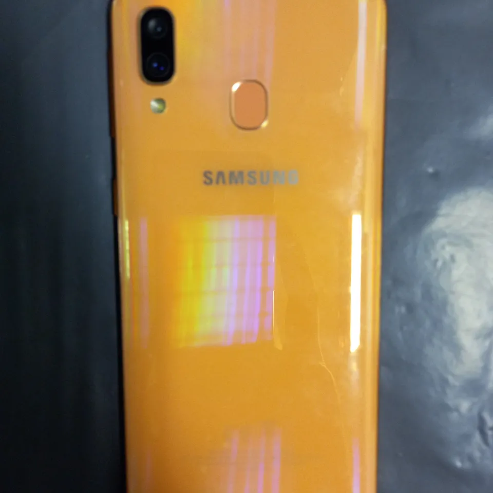 BOXED SAMSUNG GALAXY A40