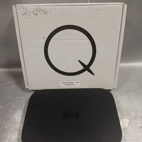 SKY Q MINI TV BOX - EM150