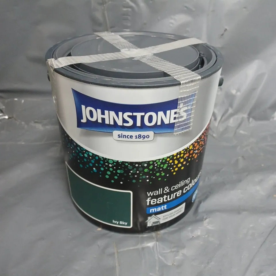 JOHNSTONES WALL & CEILING PAINT MATT IN IVY SKY (2.5L) - COLLECTION ONLY