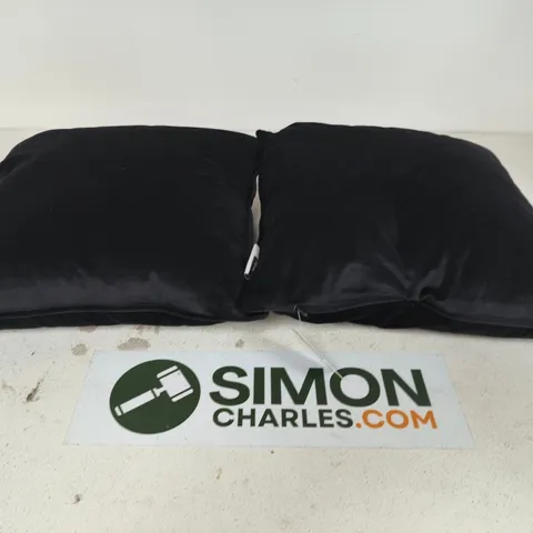 LOT OF 2 VELVET PIPED CUSHIONS BLACK