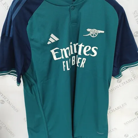 ASENAL FC AWAY SHIRT SIZE XL