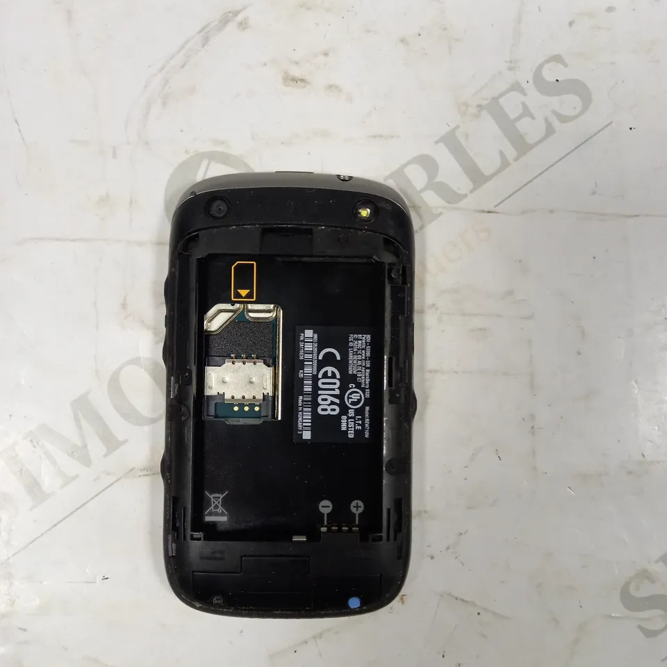 BLACKBERRY 9320 MOBILE PHONE 