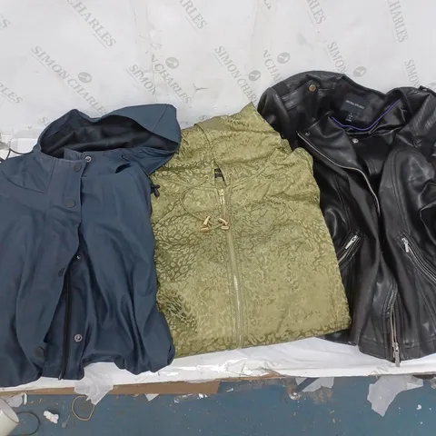 BOX OF 8 ASSORTED CLOTHING ITEMS TO INCLUDE BLACK ZIP UP JACKET, ETC
