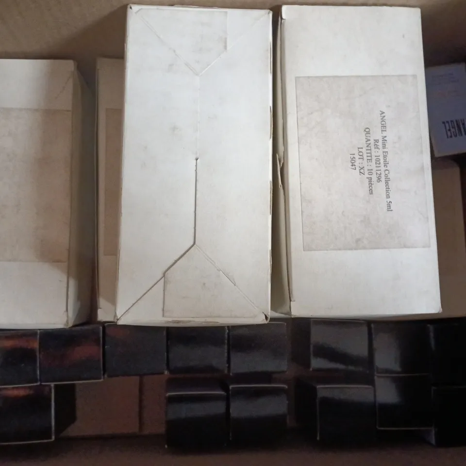 BOX OF APPROXIMATELY 70 X 5ML ANGEL ETOLE COLLECTION STAR EAU DE PARFUM