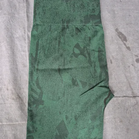 ADAPT CAMOUFLAGE SEAMLESS LEGGINGS – UK L (BODY FIT), GREEN