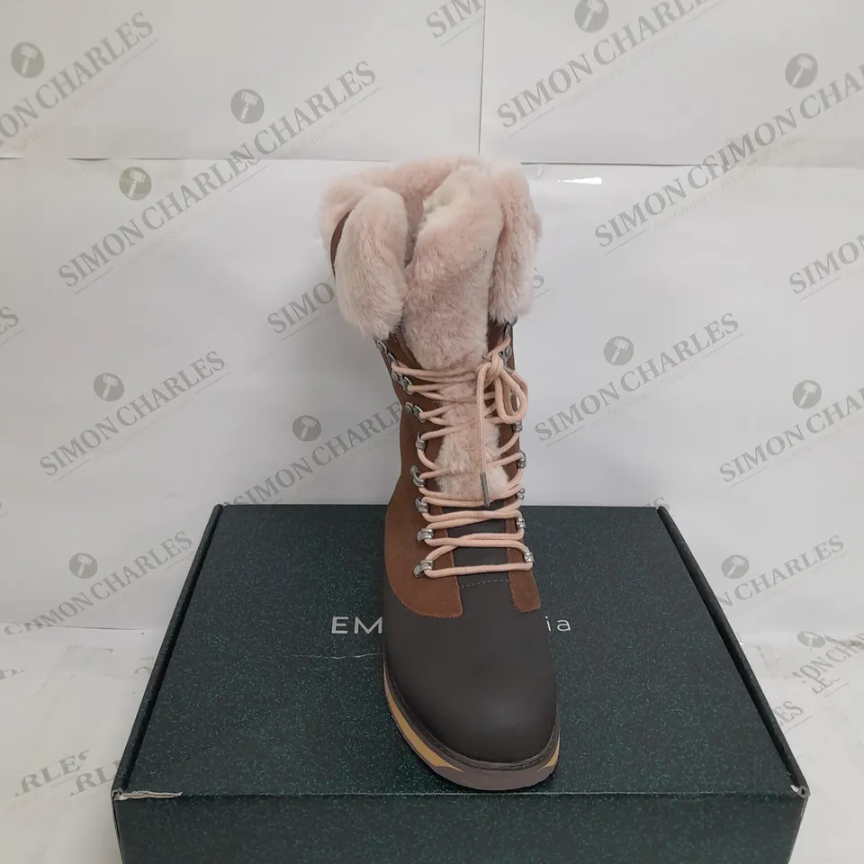 EMU ALL WEATHER ORICA HI WATERPROOF BOOT SIZE 7