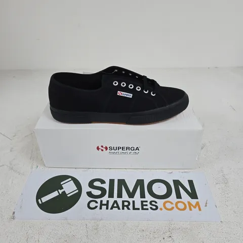 BOXED PAIR OF SUPERGA COTU CLASSIC SHOES IN BLACK - UK 10.5