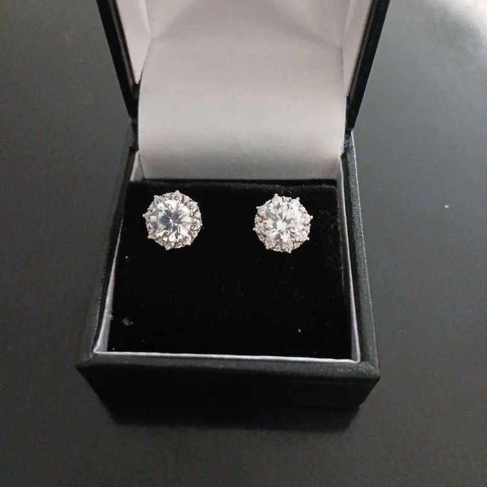 DIAMONIQUE 2.6CT TW PLATINUM PLATED BEZEL CLAW CLUSTER STUD EARRINGS