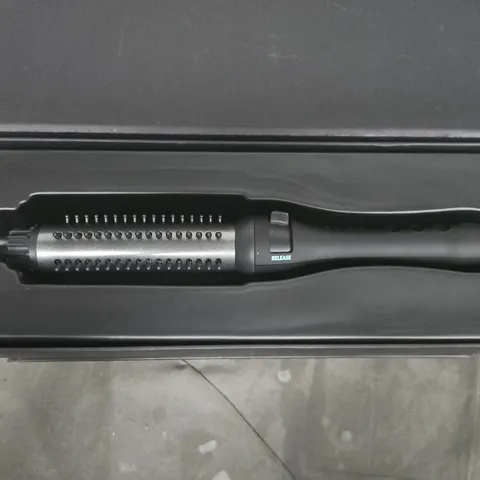 REVAMP PROGLOSS VOLUME & WAVE HOT AIR BRUSH