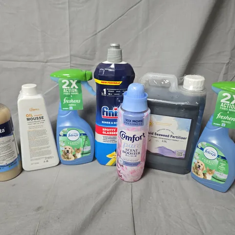 APPROXIMATELY 12 ASSORTED LIQUIDS TO INCLUDE FEBREEZE FABRIC, COMFORT PURE SCENT BOOSTER ELIXR, FINISH RINSE & SHONE AID, ETC