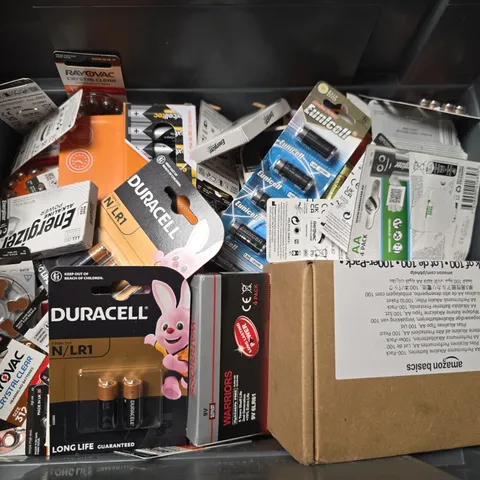 LARGE QUANTITY OF ASSORTED BATTERIES TO INCLUDE DURACELL, ENERGIZER, WARRIORS, ETC