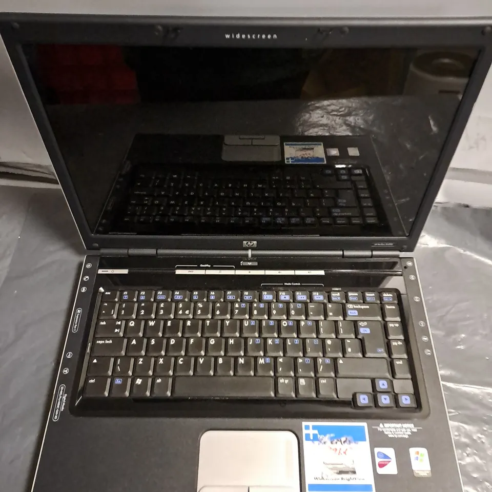 HP PAVILION DV4000 LAPTOP