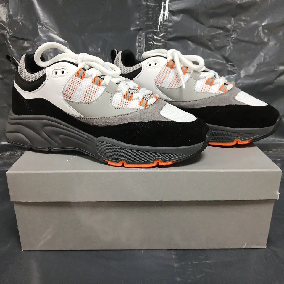 BOXED PAIR OF CLEENS AERO RUNNER SHOES IN SUNSET SIZE UK 11