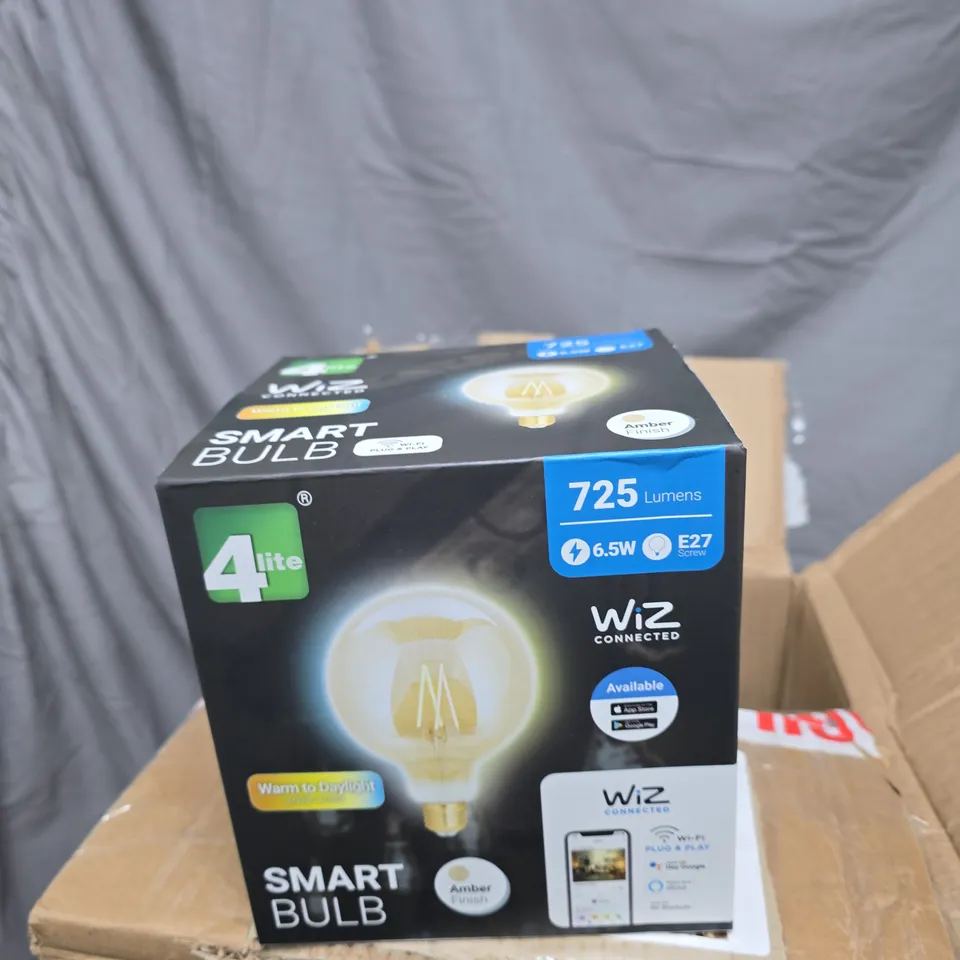 BOX OF 8 WIZ SMART BULBS 