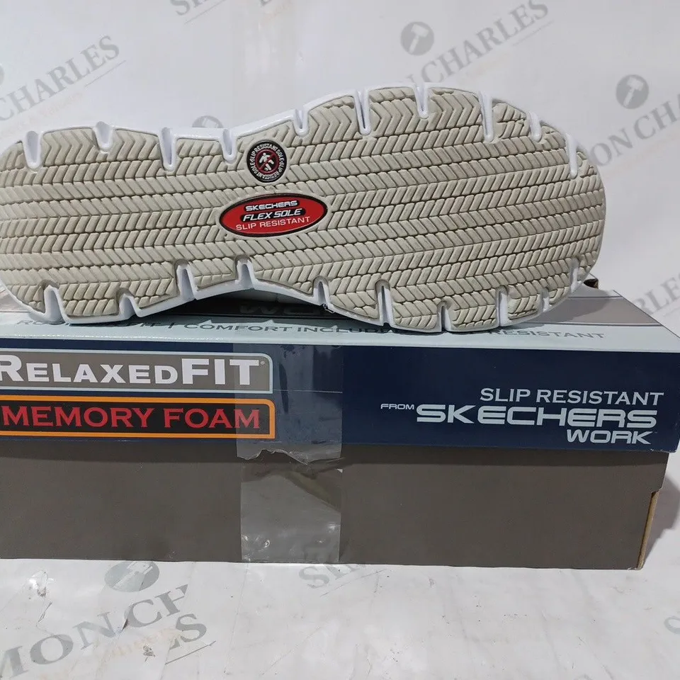 BOXED PAIR OF SKECHERS WORK RELAXED FIT SLIP-RESISTANT SHOES IN WHITE SIZE 7