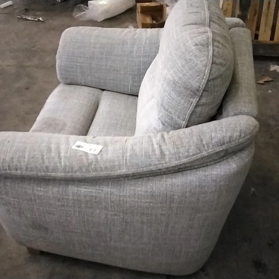 QUALITY BRITISH DESIGNED & MANUFACTURED G PLAN LIGHT GREY FABRIC ELECTRIC RECLINING ARMCHAIR