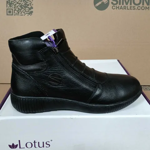 BOXED PAIR OF LOTUS ATLANTA BLACK LEATHER ANKLE BOOTS – UK 7