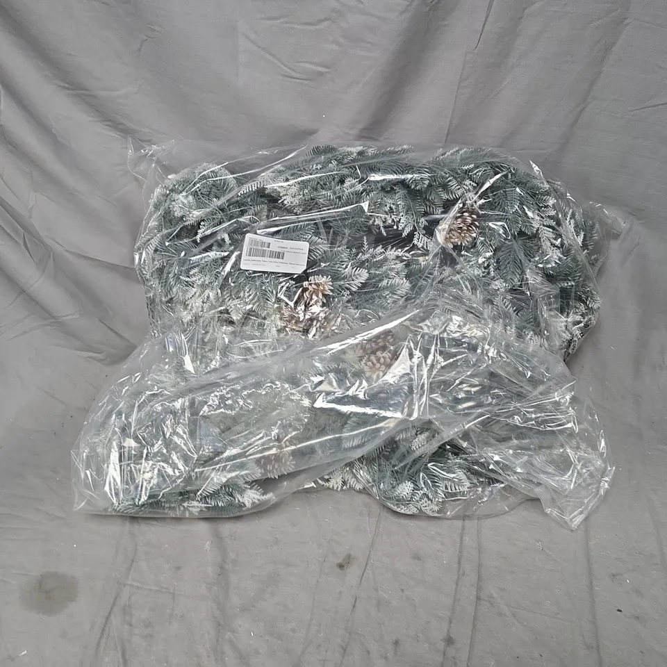 GARDEN REFLECTIONS DRESS YOUR DOOR COLLECTION 180CM PRE-LIT OUTDOOR WREATH