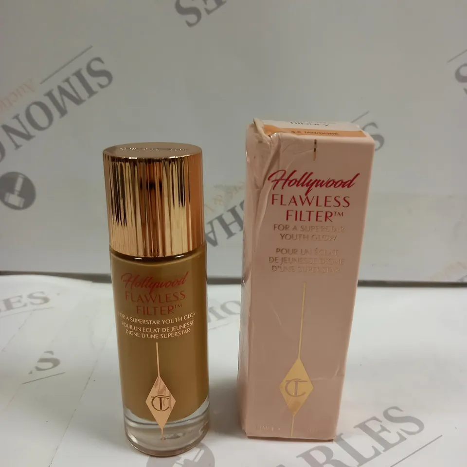CHARLOTTE TILBURY HOLLYWOOD FLAWLESS FILTER  - 5.5 TAN/DORE