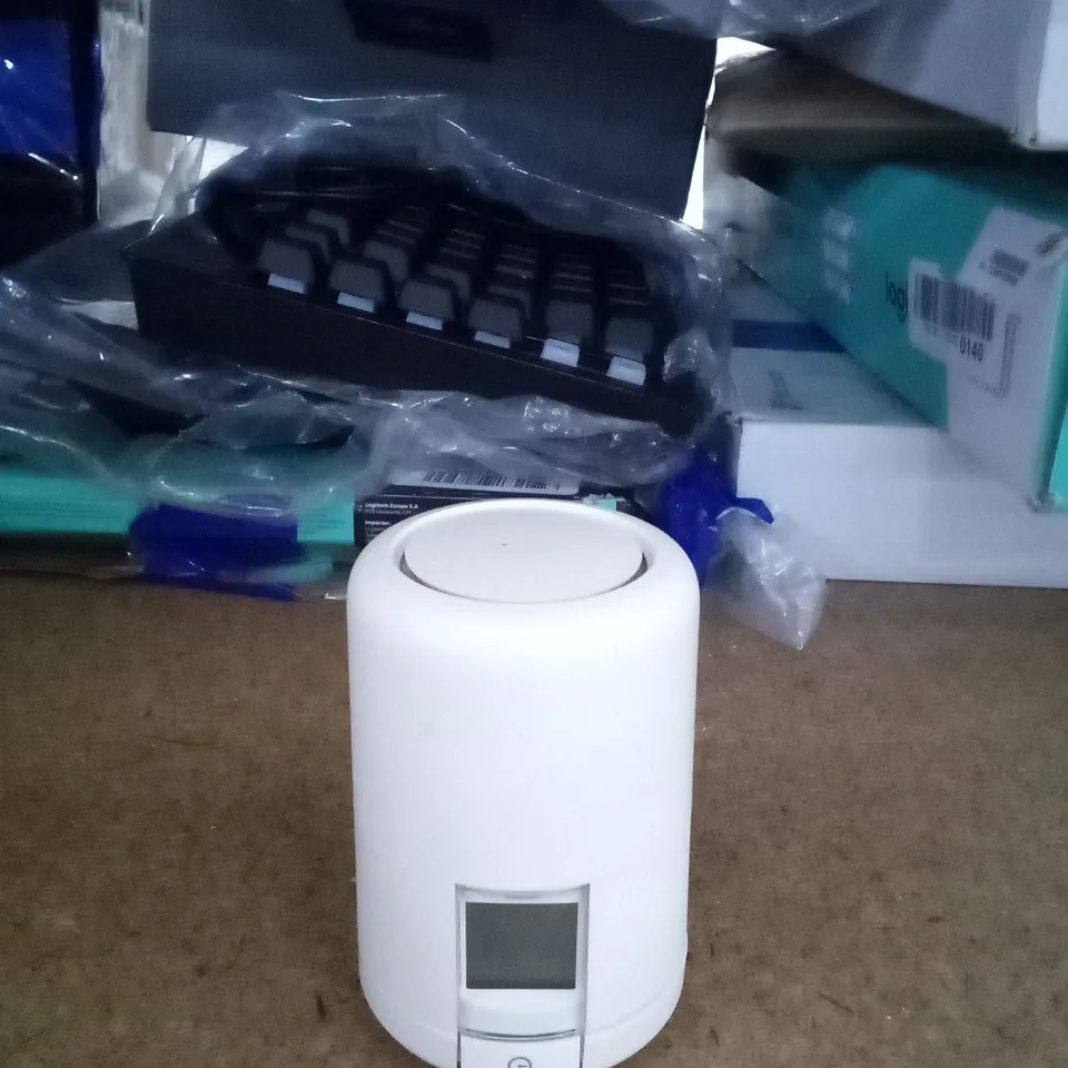 BOXED HIVE RADIATOR VALVE 