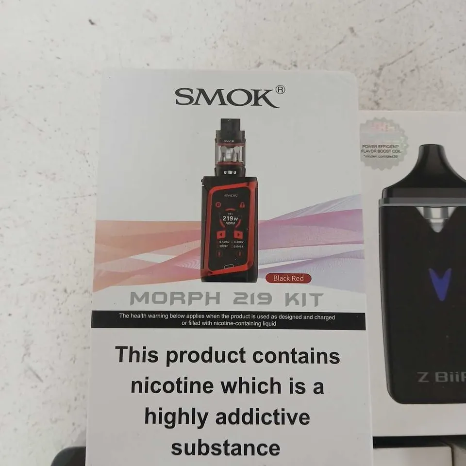 BOX OF APPROXIMATELY 35 ASSORTED E-CIGARETTES AND COMPONENTS TO INCLUDE:  SMOK MORPH 219 KIT 