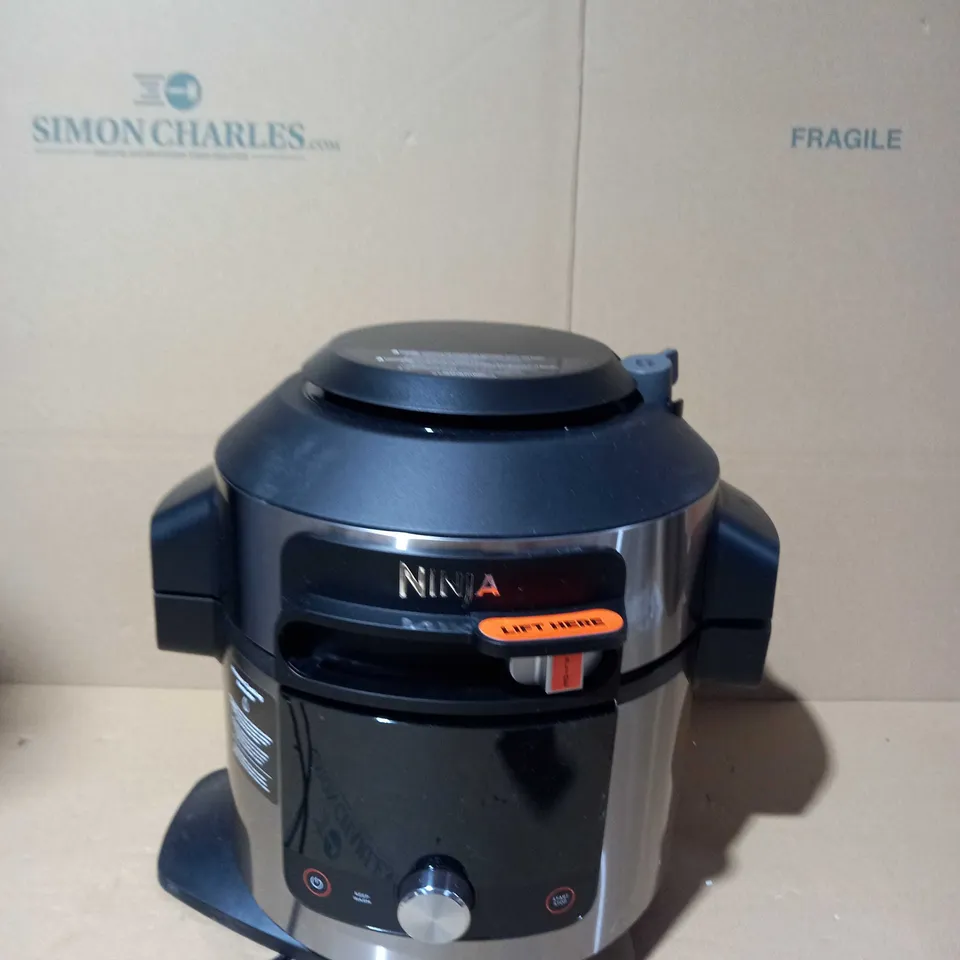 NINJA FOODI SMARTLID MULTI COOKER 
