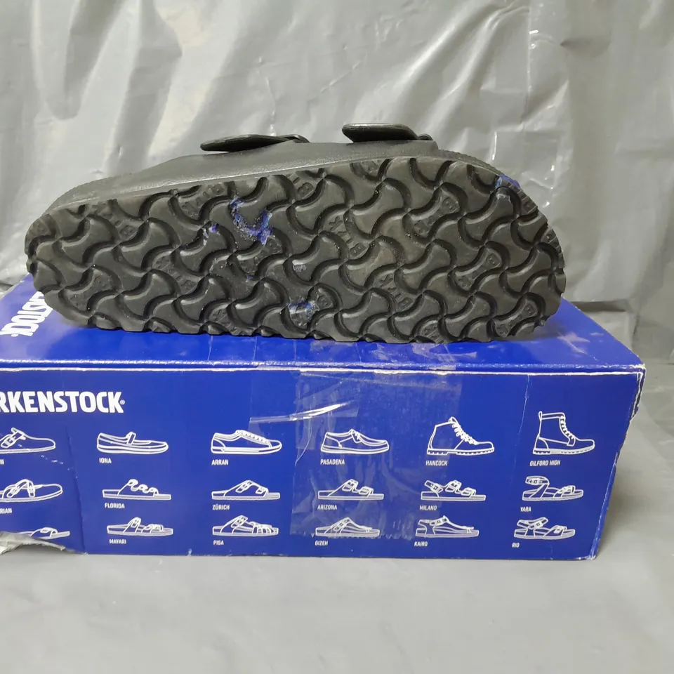 BIRKENSTOCK LADIES SLIDERS BUCKLE FASTENING BLACK SIZE 4