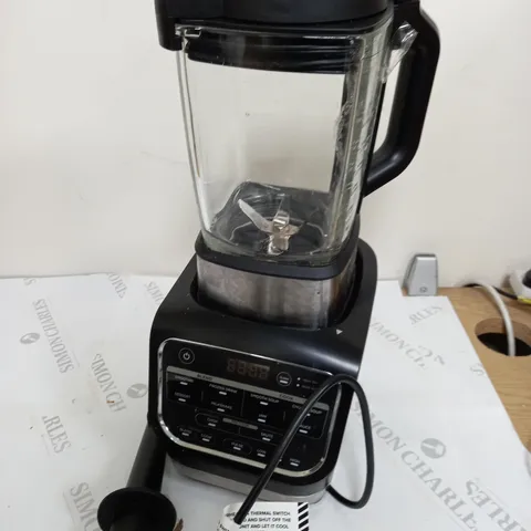 NINJA BLENDER & SOUP MAKER