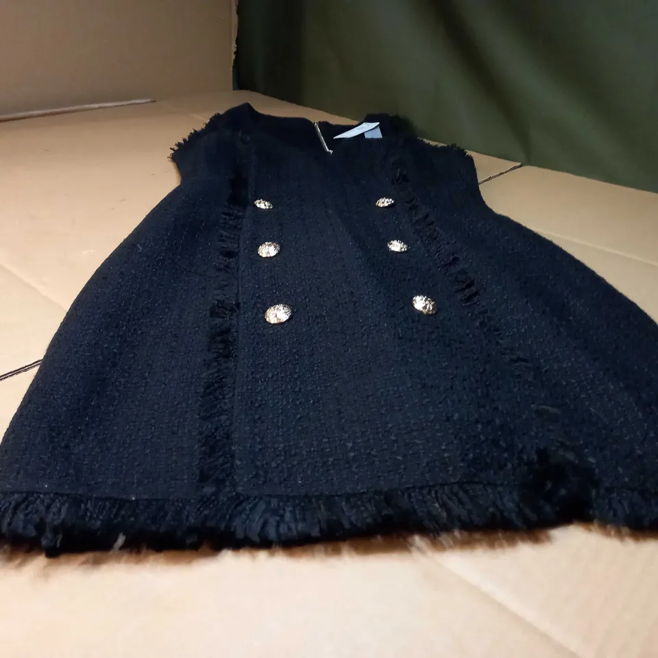 RIVER ISLAND BLACK TEXTURED/GOLD BUTTON DETAILED SUIT DRESS - SIZE 8