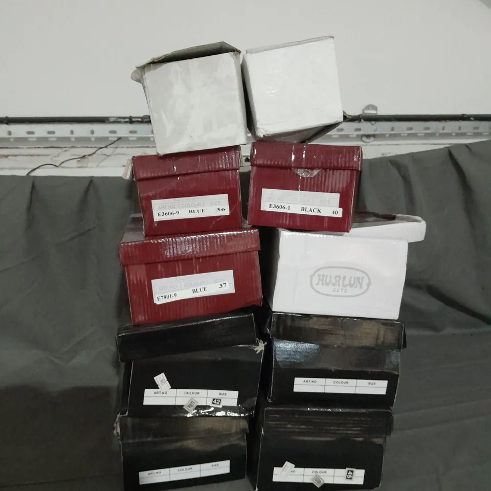 APPROXIMATELY 10 BOXED PAIR OF ASSORTED SHOES IN VARIOUS STYLES AND SIZES 