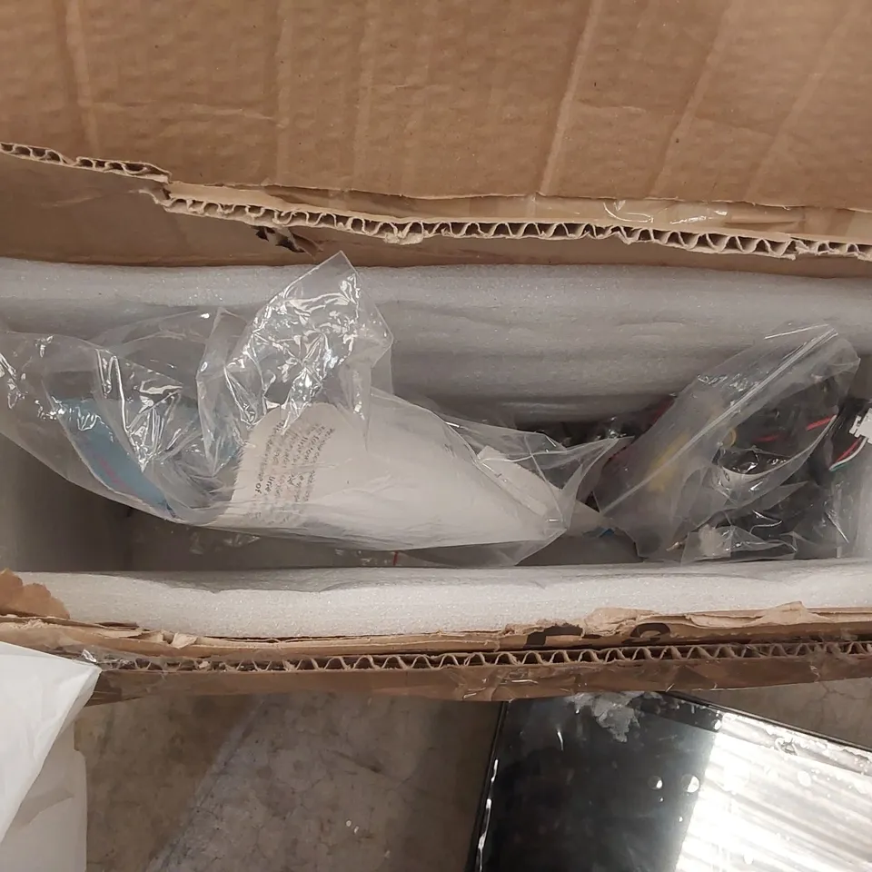 BOXED ANDROID CAR MULTIMEDIA PLAYER