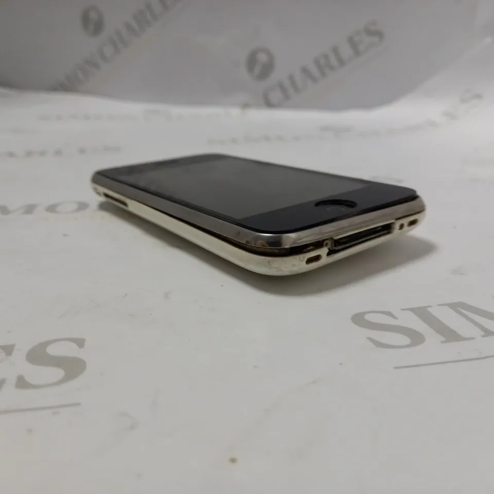 APPLE IPHONE 3GS 16GB MODEL A1303