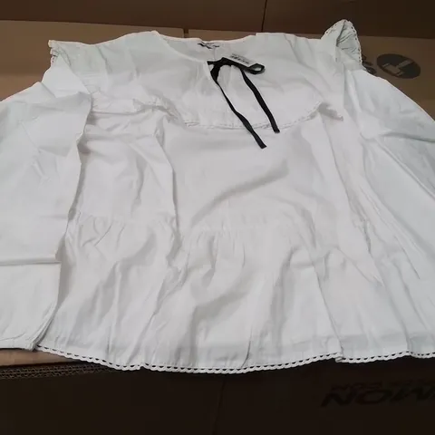 BOXED BRAND NEW APPROXIMATELY 7 SIMPLY BE CONTRAST BOW BLOUSE WHITE SIZE 22
