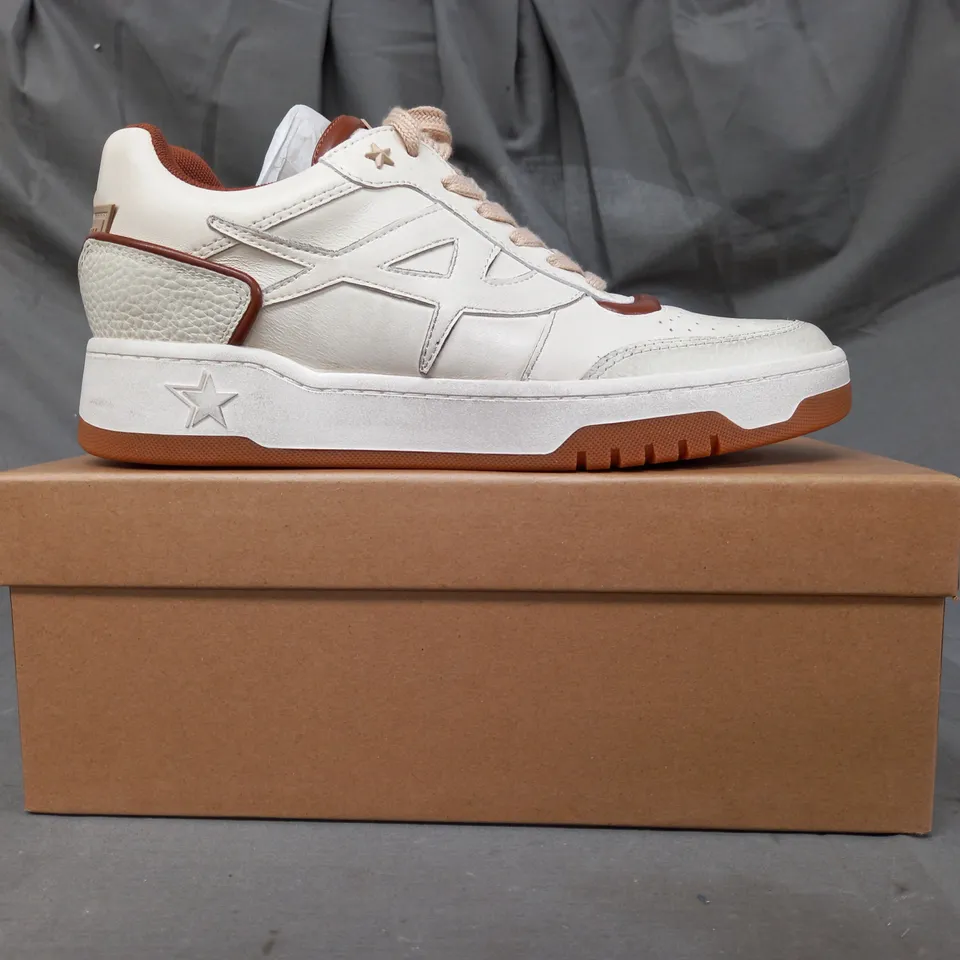 BOXED PAIR OF ASH BLAKE SHOES IN CREAM/BROWN EU SIZE 40