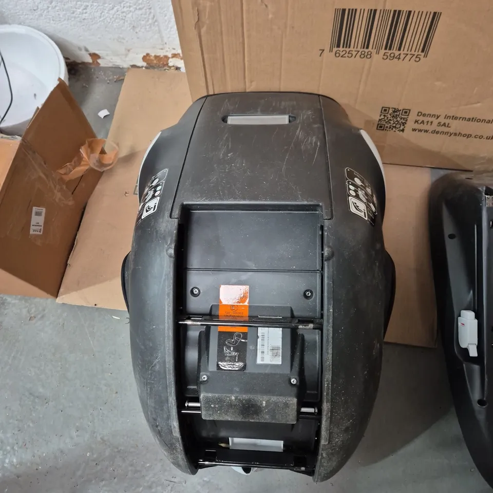 CYBEX INFANT CAR SEAT WITH BASE – BLACK