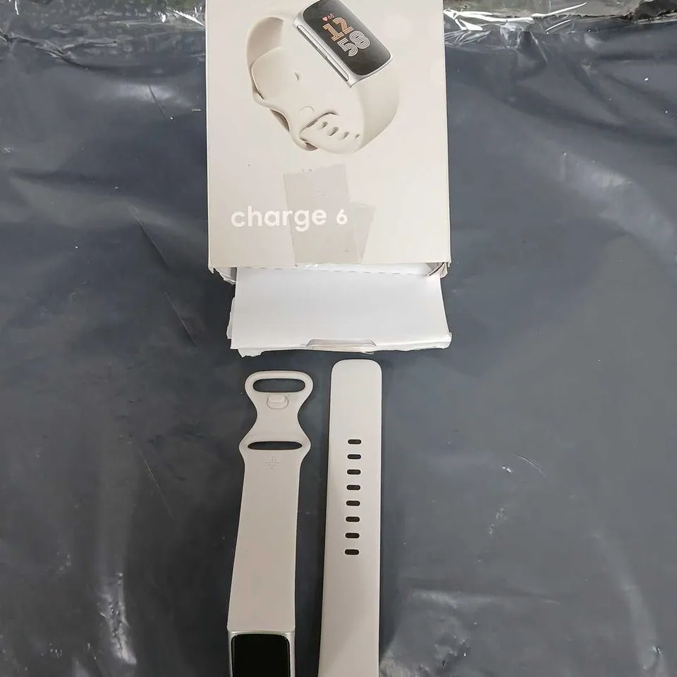 FITBIT CHARGE 6 SOFT WHITE SMART WATCH