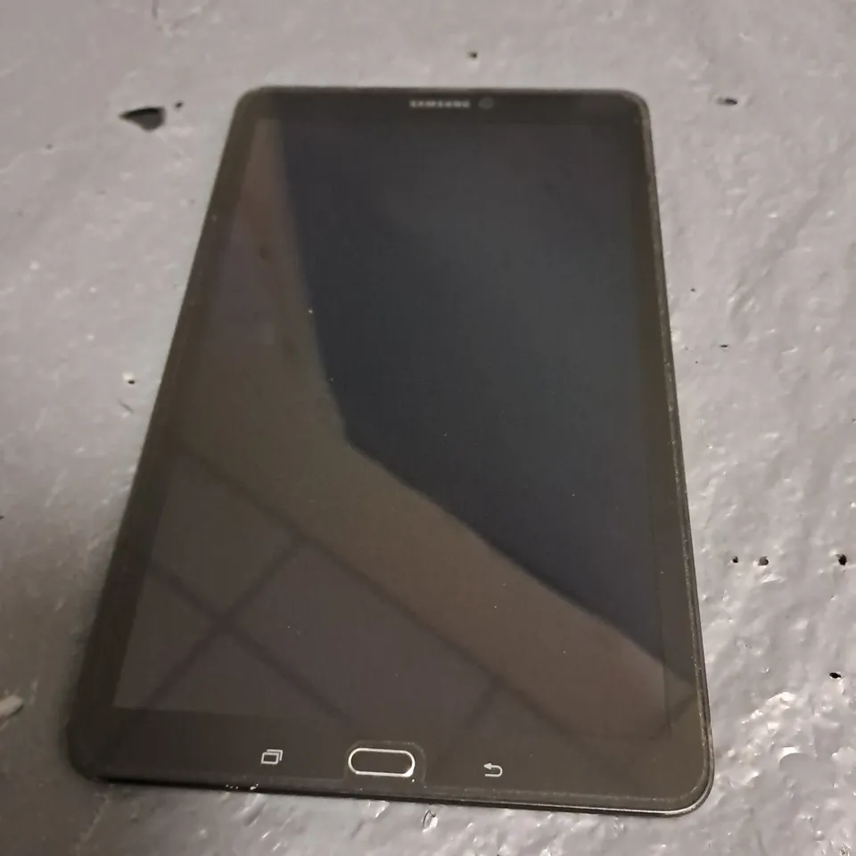 UNBOXED SAMSUNG GALAXY TAB E 8GB - SM-T560