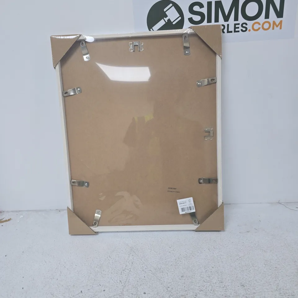 WHITE 40X50 CM POSTER FRAME