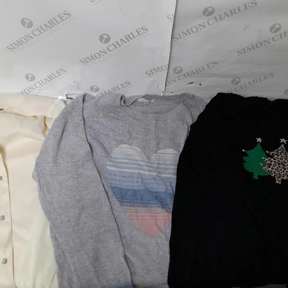 A BOX OF 10 CLOTHING ITEMS TO INCLUDE A CREAM BLOUSE A GREY JUMPER WITH HEART DESIGN AND A CHRISTMAS THEMED JUMPER 