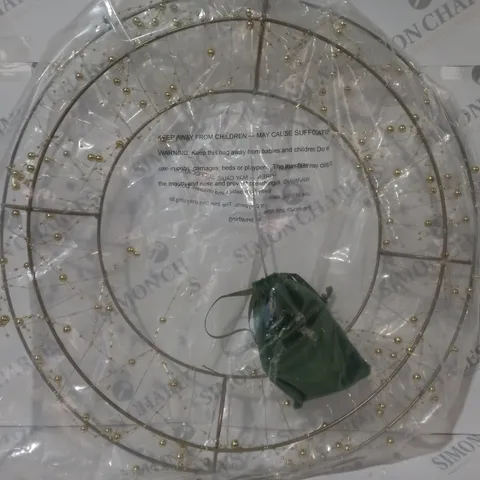 BOXED SARA DAVIES GOLD PRE-LIT BEADED WREATH