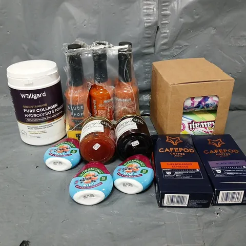APPROXIMATELY 8 ASSORTED FOOD & DRINK ITEMS TO INCLUDE - MINI SQUASH, JAM, CAFEPODS - ETC.
