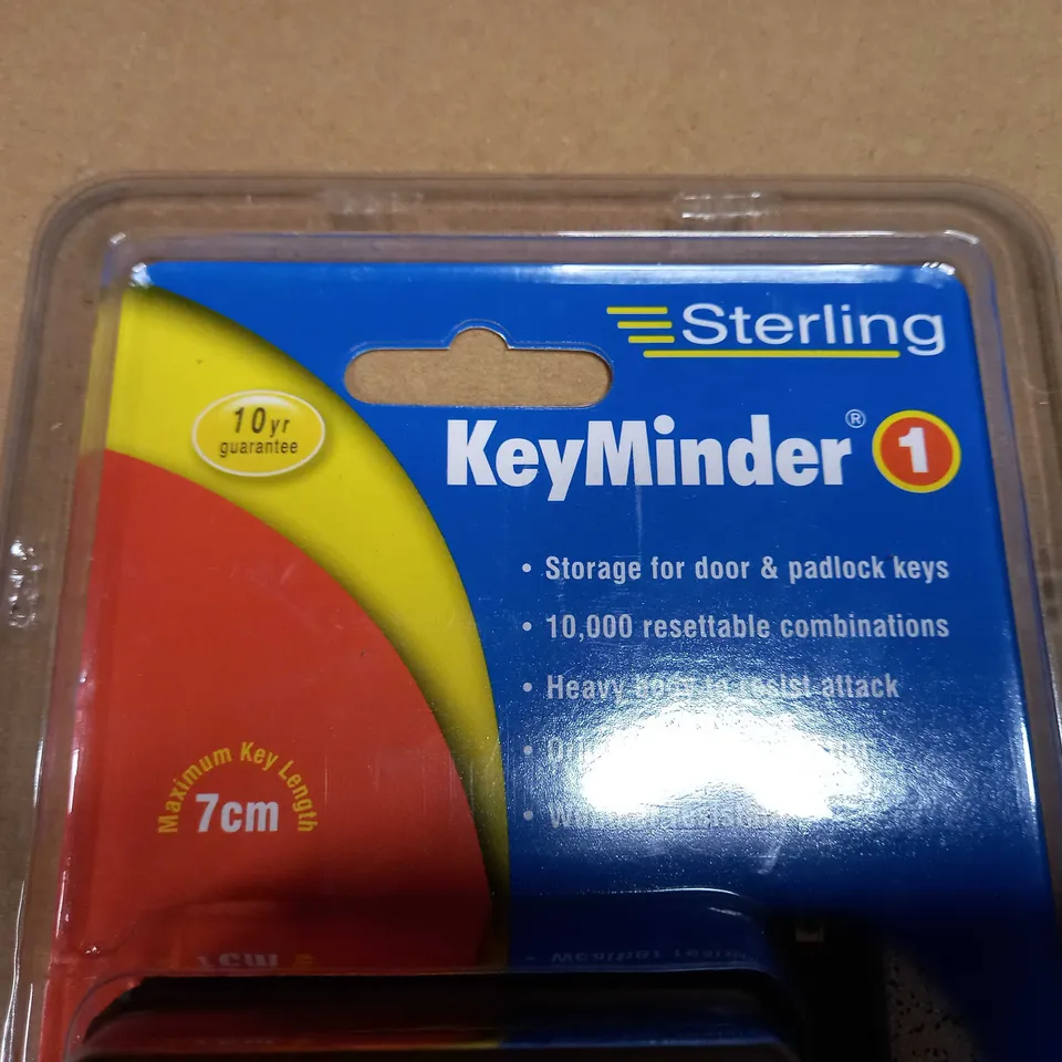 BOXED STERLING KEY MINDER/BOX